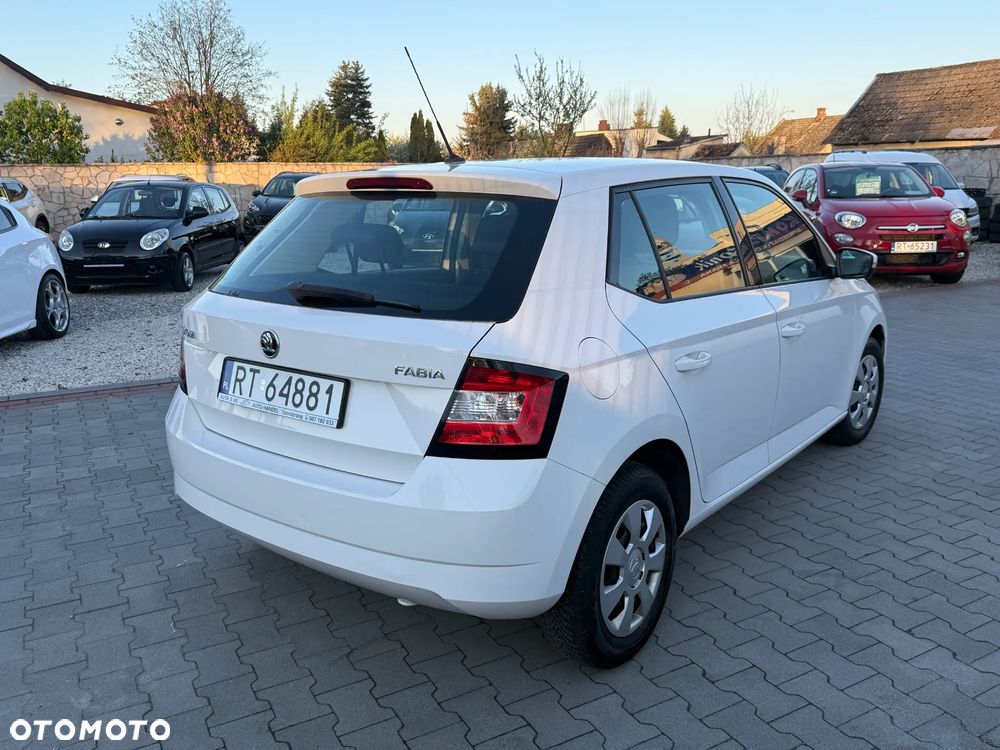 Skoda Fabia 1.0 MPI Ambition - 3