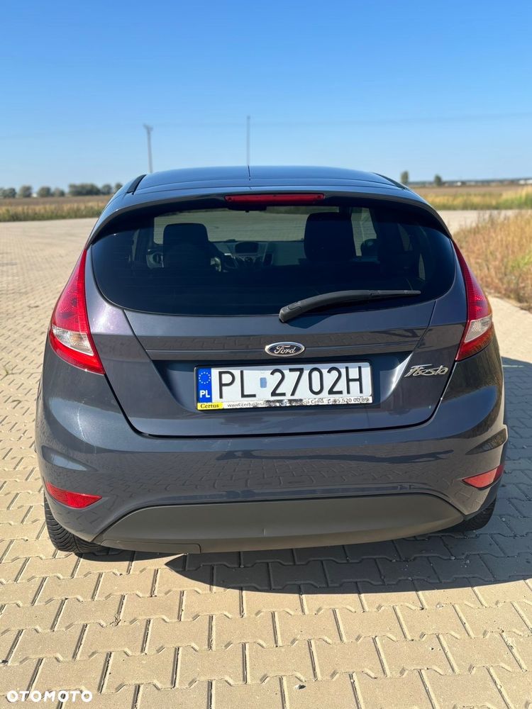 Ford Fiesta - 8