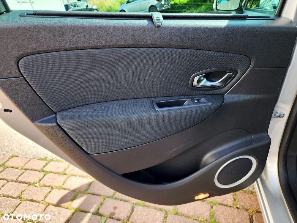 Renault Scenic 1.6 16V 110 Dynamique - 35
