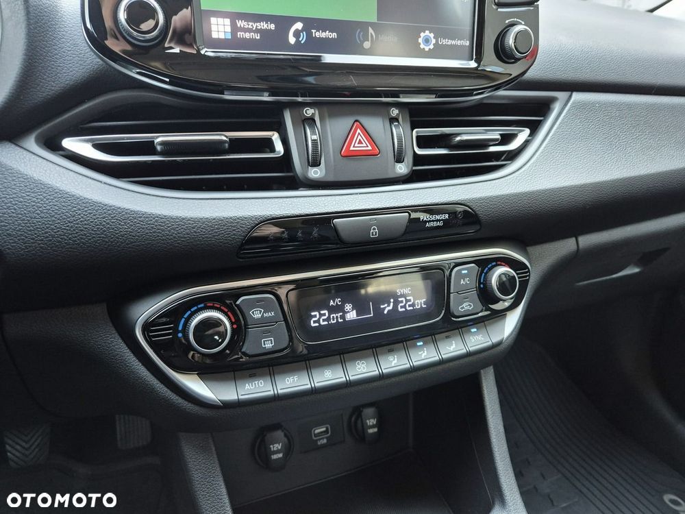 Hyundai i30 1.5 T-GDI 48V Smart - 30