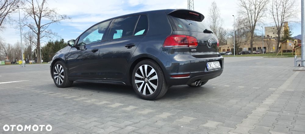 Volkswagen Golf 2.0 TDI GTD - 12
