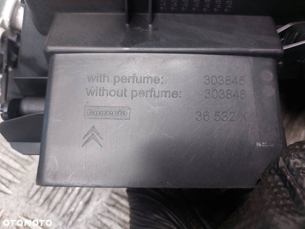 KRATKA NAWIEWU ŚRODKOWA + LEWA CITROEN C4 PICASSO I 9683265580 - 10