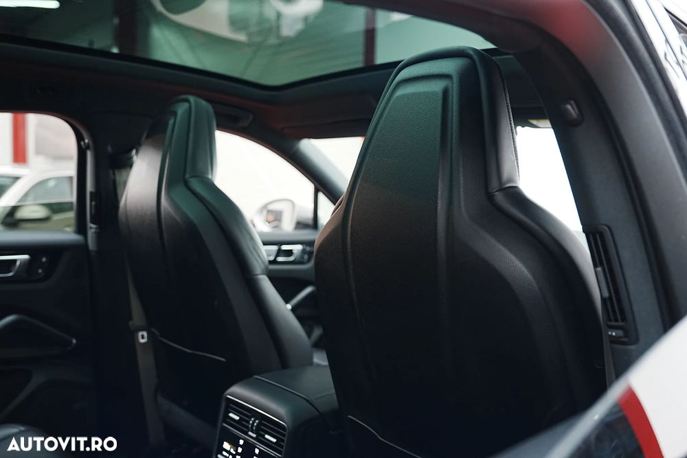 Porsche Cayenne Coupe E-Hybrid Tiptronic S Platinum Edition - 14