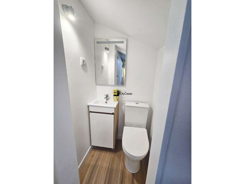 Moradia T1 Duplex Mobilada c/ Terraço no Campo Alegre - Grande imagem: 5/19