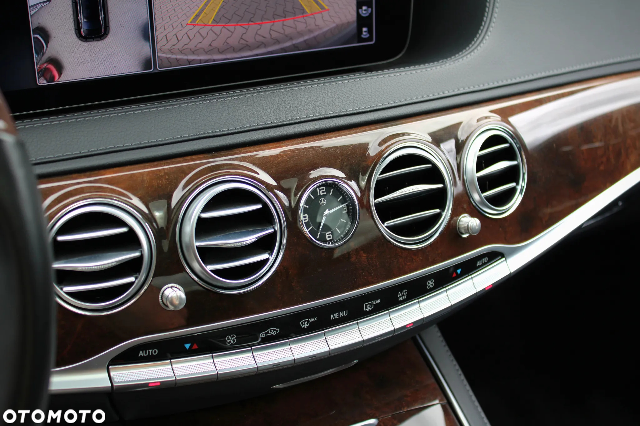 Mercedes-Benz Klasa S 560 4-Matic L 9G-TRONIC - 34