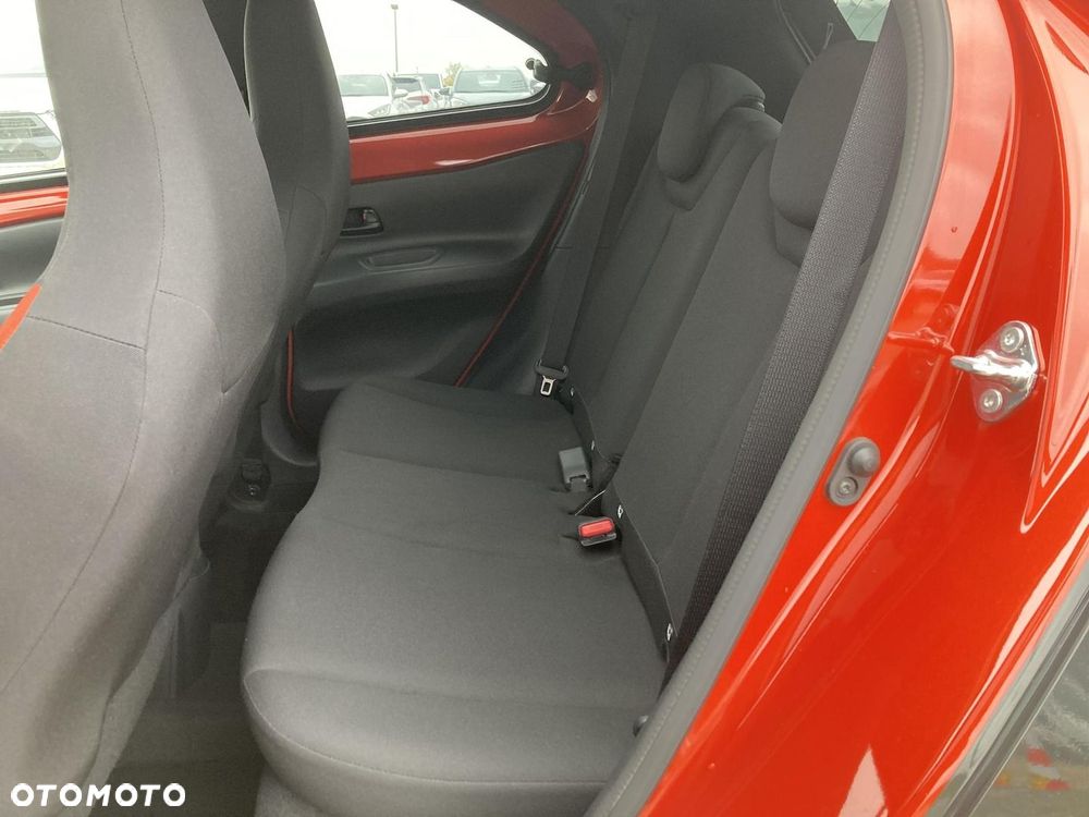 Toyota Aygo X 1.0 VVT-i Style - 11