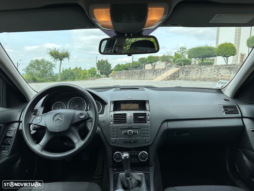 Mercedes-Benz C 200 Station CDI DPF BlueEFFICIENCY SPORT EDITION - 23