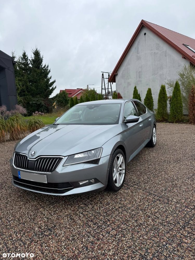 Skoda Superb 2.0 TDI Active DSG - 5