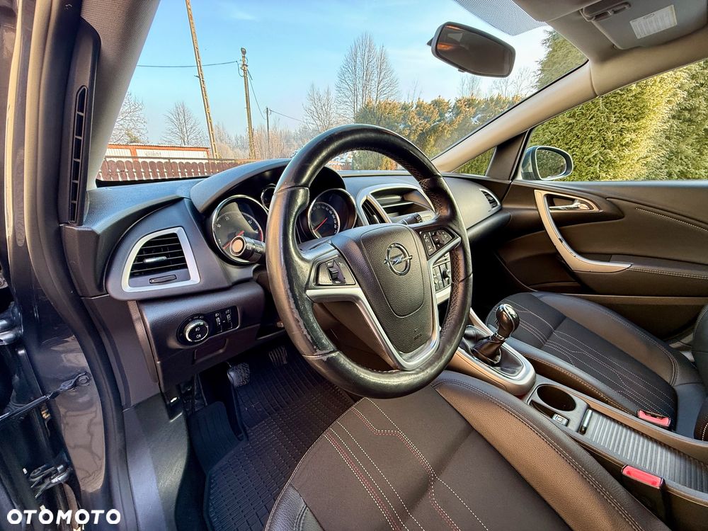 Opel Astra 1.7 CDTI Cosmo - 17