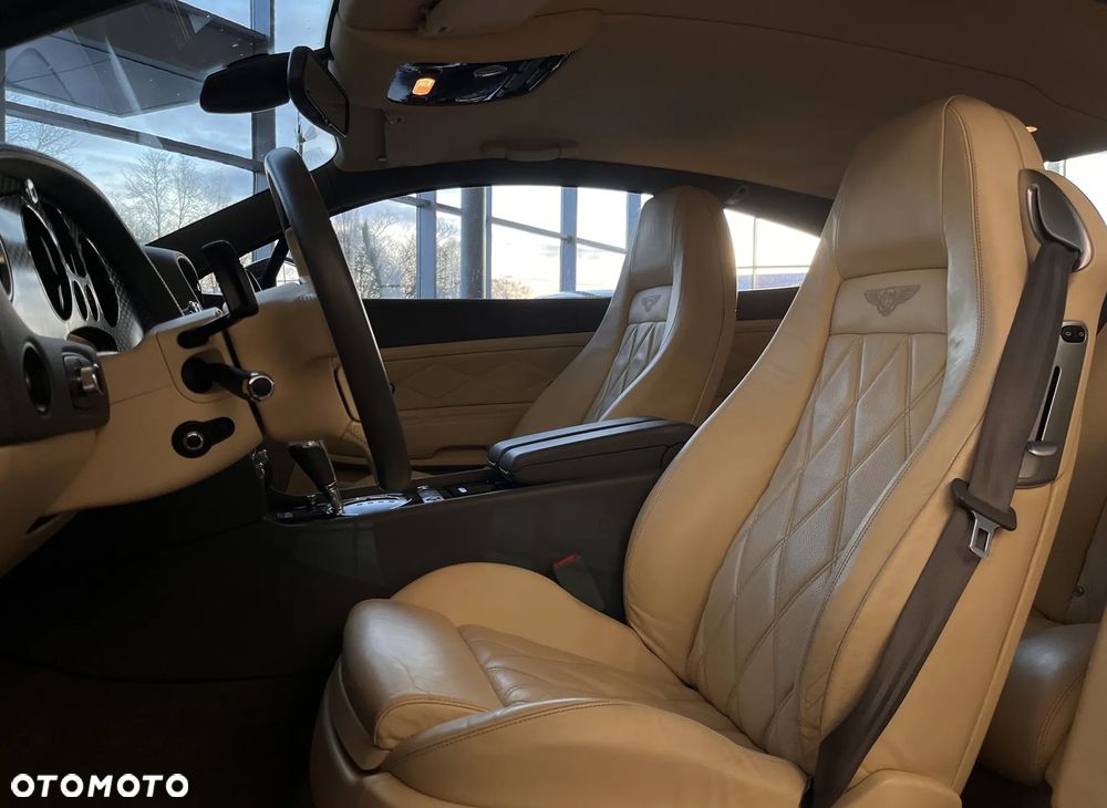 Bentley Continental GT - 23