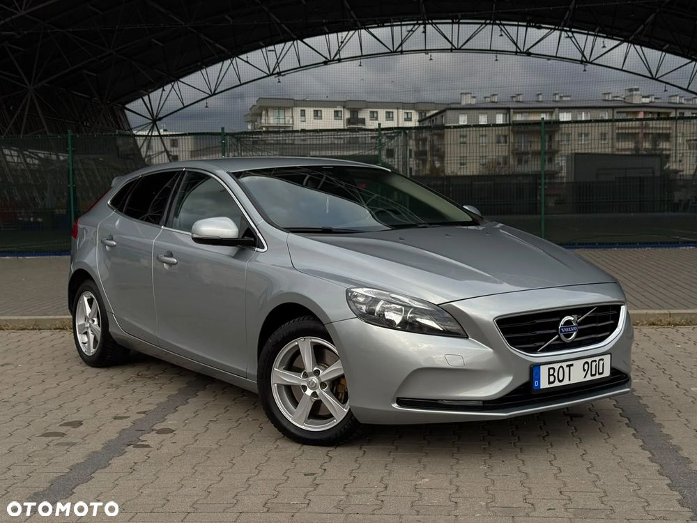 Volvo V40 2012 photo 3