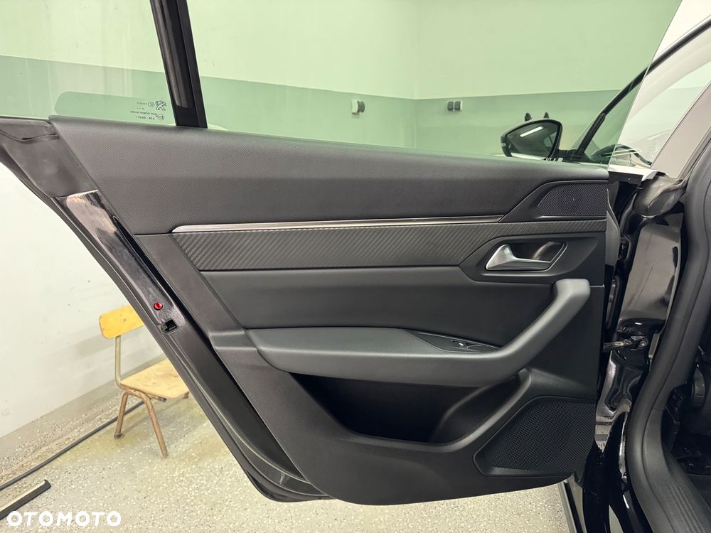 Peugeot 508 BlueHDi 130 EAT8 Allure - 25