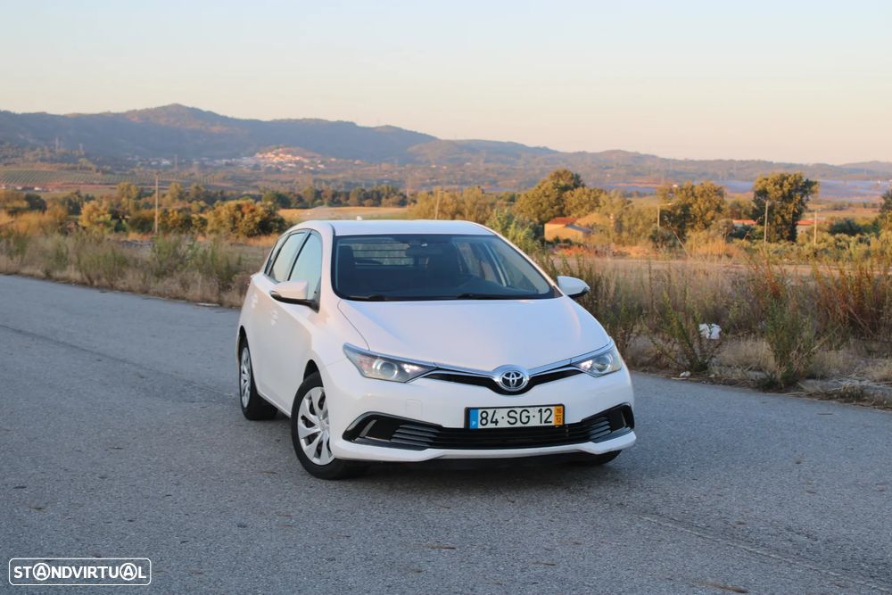 Toyota Auris 1.4 D-4D Comfort - 9