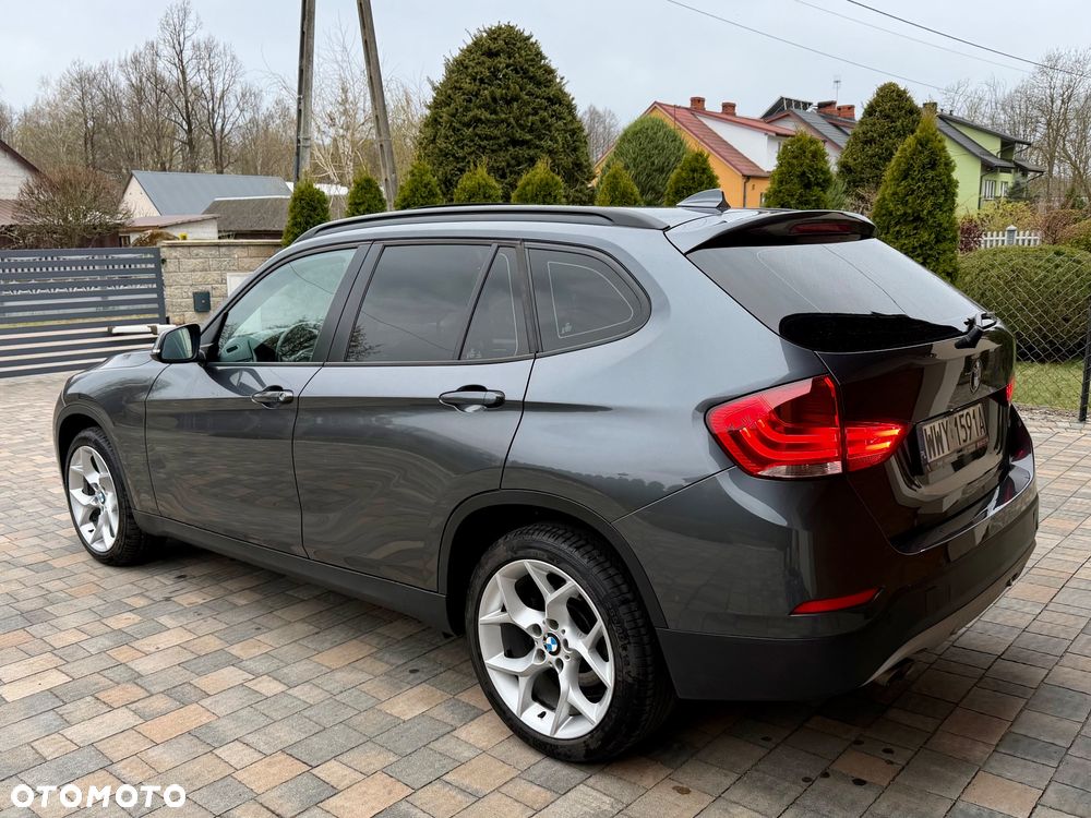 BMW X1 xDrive18d Sport Line - 4