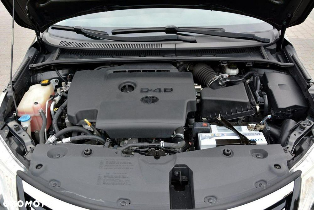 Toyota Avensis 2.0 D-4D Comfort - 38