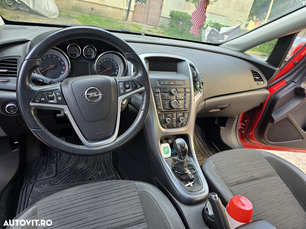 Opel Astra 1.4 Turbo ECOTEC Selection - 11
