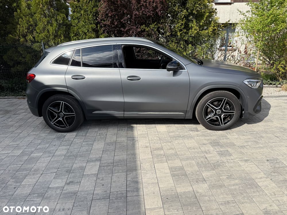 Mercedes-Benz GLA 200 d AMG Line - 11