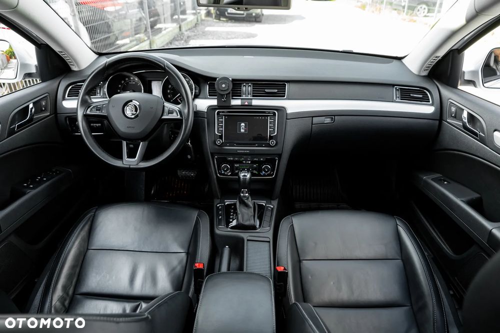 Skoda Superb 2.0 TDI Green tec 4x4 DSG Elegance - 28