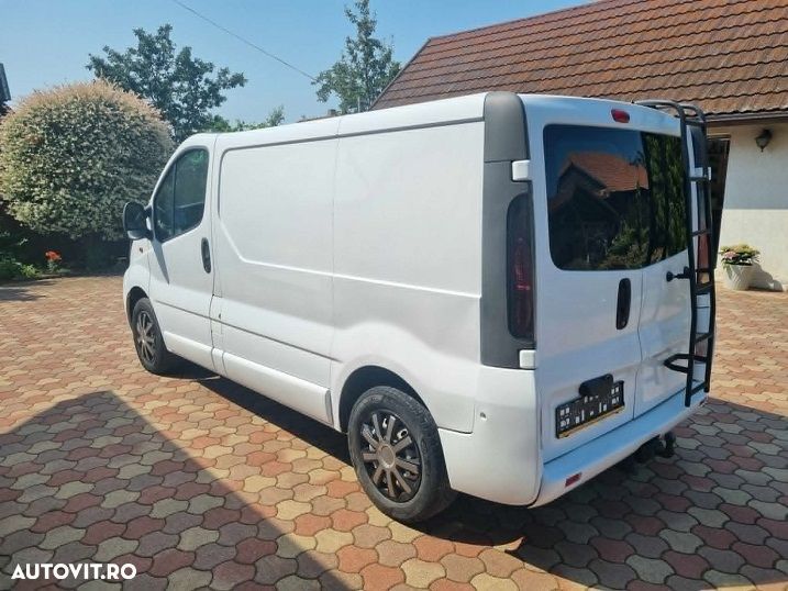 Opel Vivaro - 4