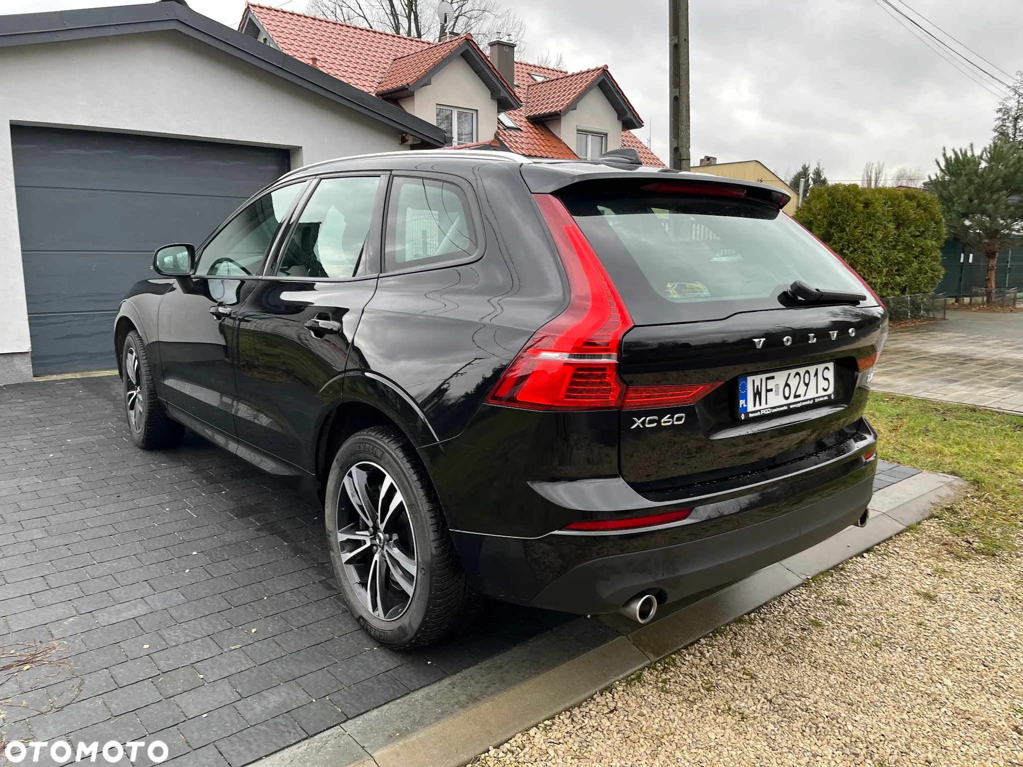 Volvo XC 60 D4 AWD Momentum - 4