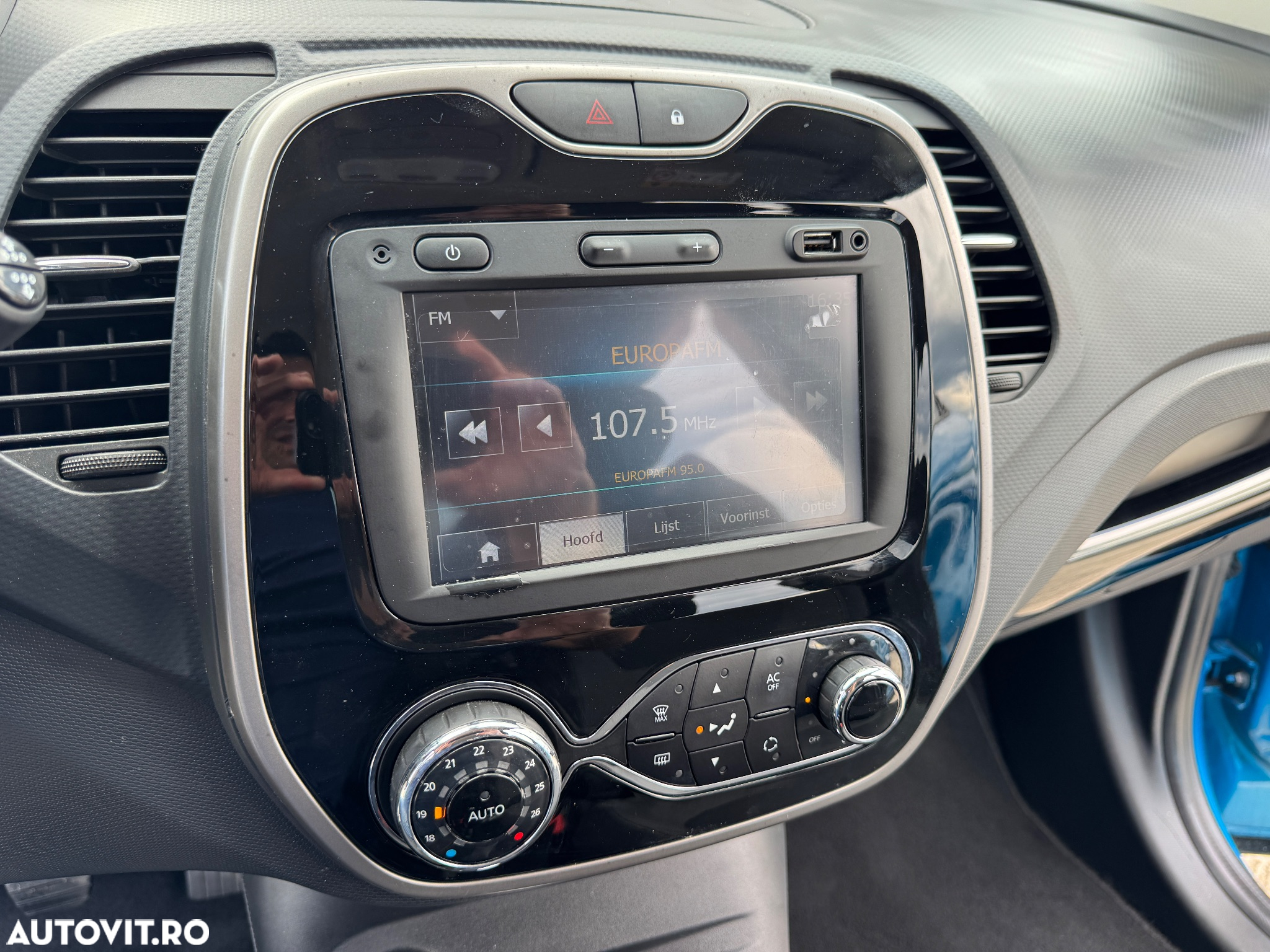 Renault Captur - 19