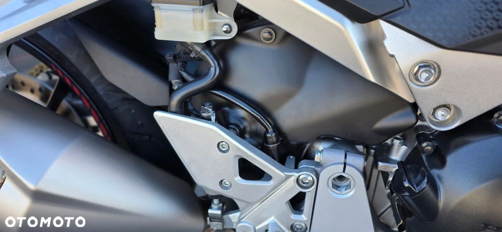 Honda VFR - 22
