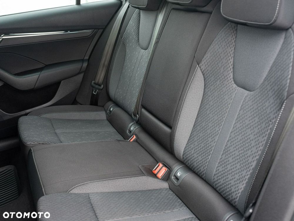 Skoda Octavia 2.0 TDI SCR Style DSG - 26