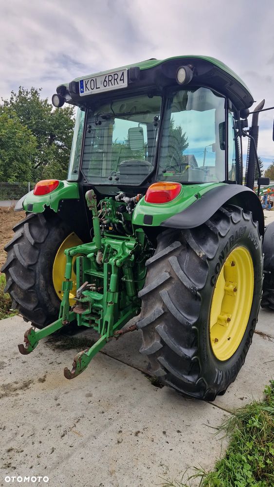 John Deere 5070M - 4