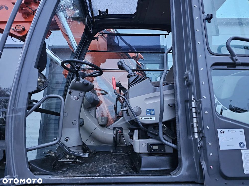 Hitachi ZX140W-3 - 7