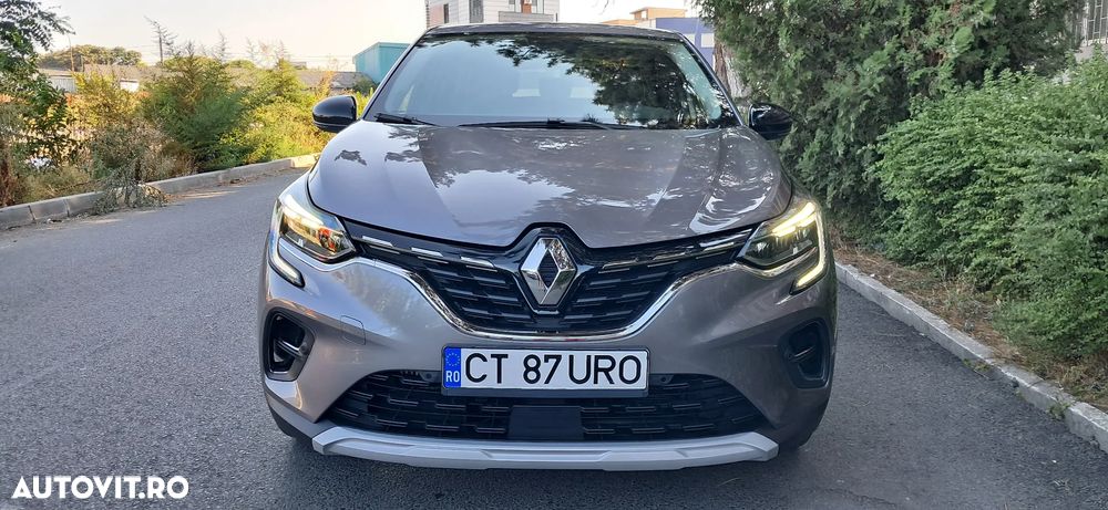 Renault Captur TCe 140 EDC GPF R.S. LINE - 37
