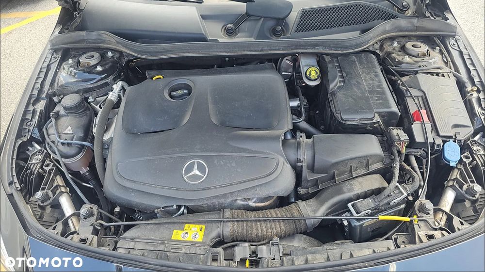 Mercedes-Benz CLA 250 4Matic 7G-DCT AMG Line - 17