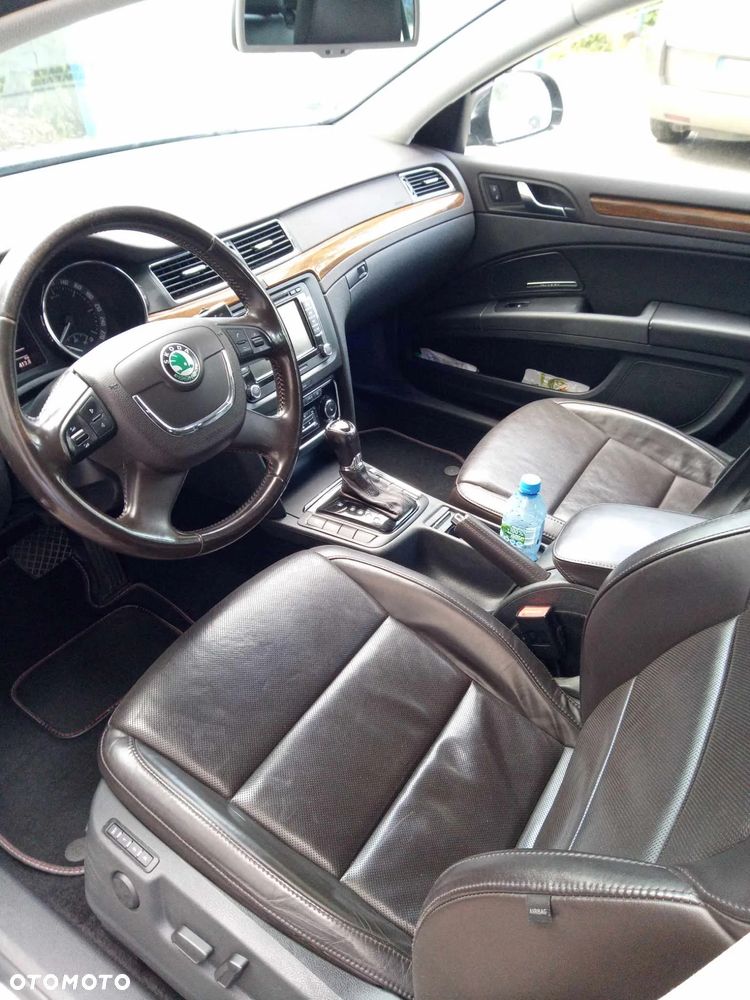 Skoda Superb 2.0 TSI L&K DSG - 9