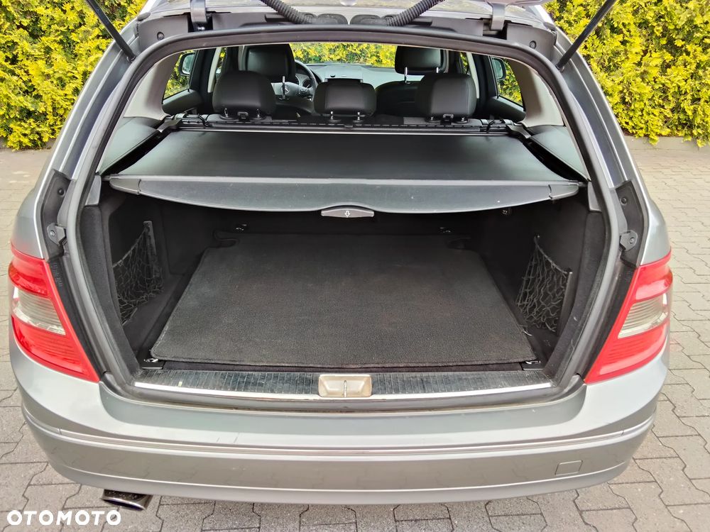 Mercedes-Benz Klasa C 200 Avantgarde Edition - 15