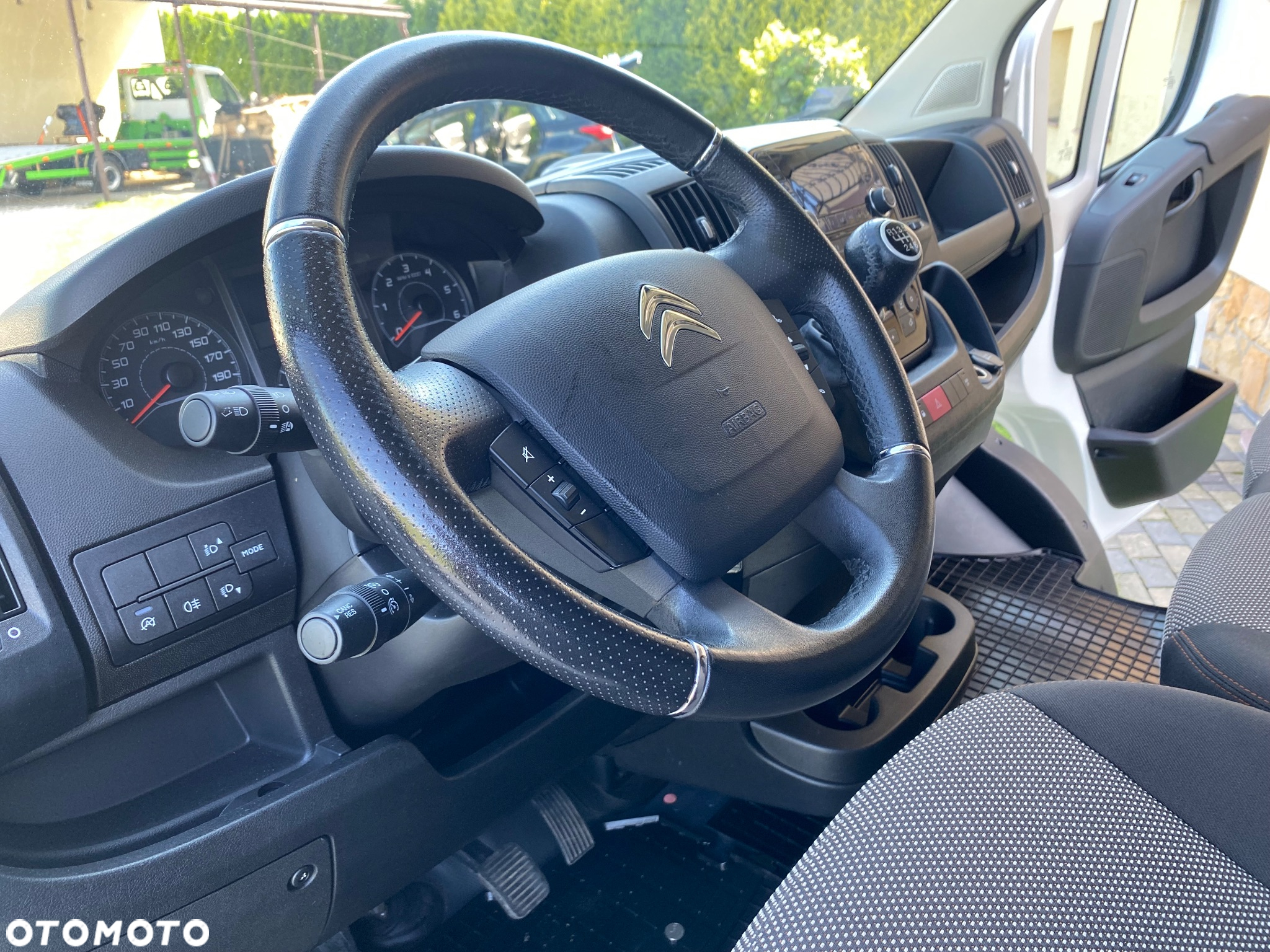Peugeot BOXER L3H2 brygadowy 6-osobowy zakupiony w salonie w Rzeszowie bezwypadkowy - 29