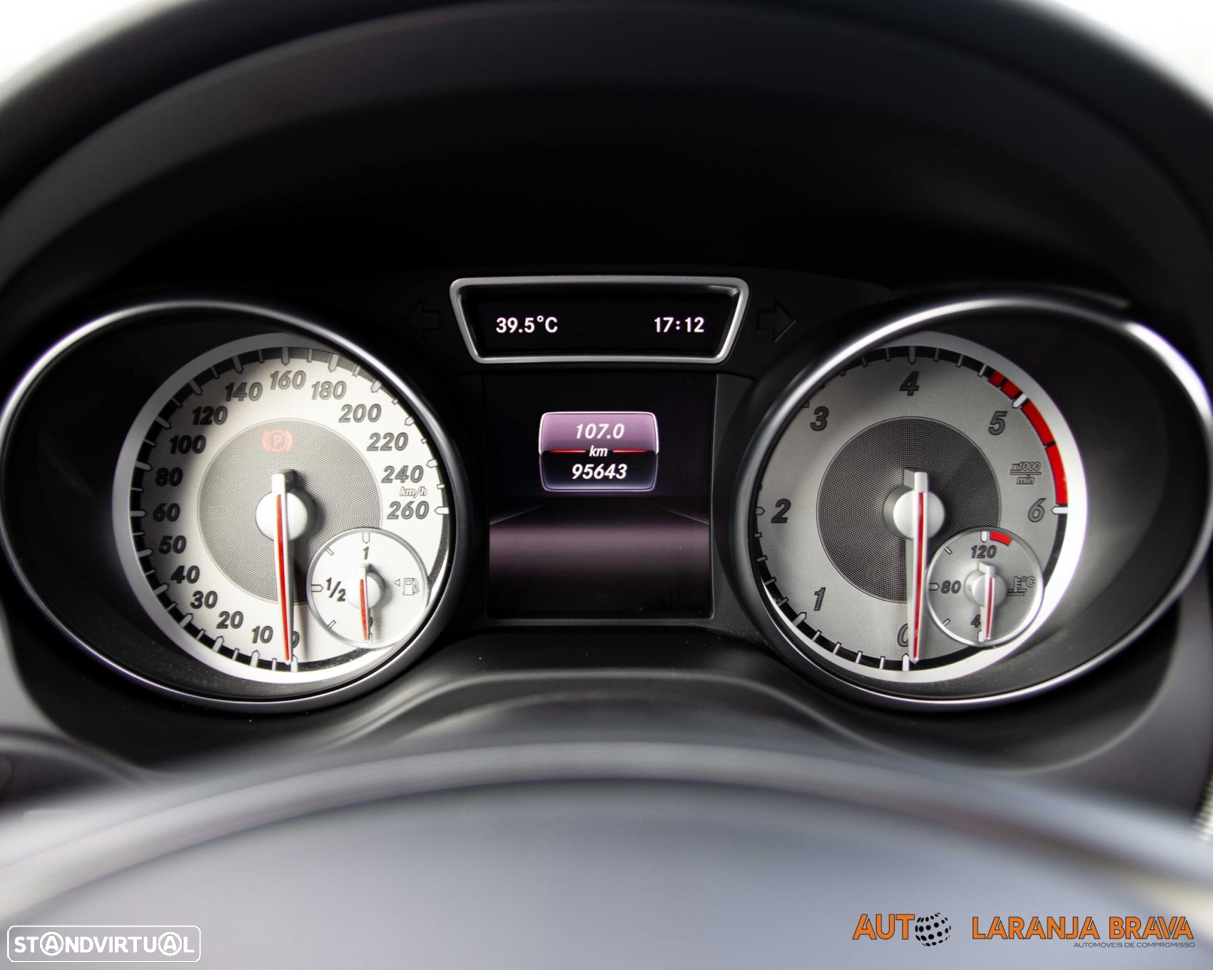 Mercedes-Benz GLA 180 d - 4