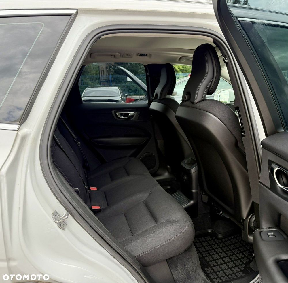 Volvo XC 60 T6 AWD Plug-In Hybrid Inscription - 12