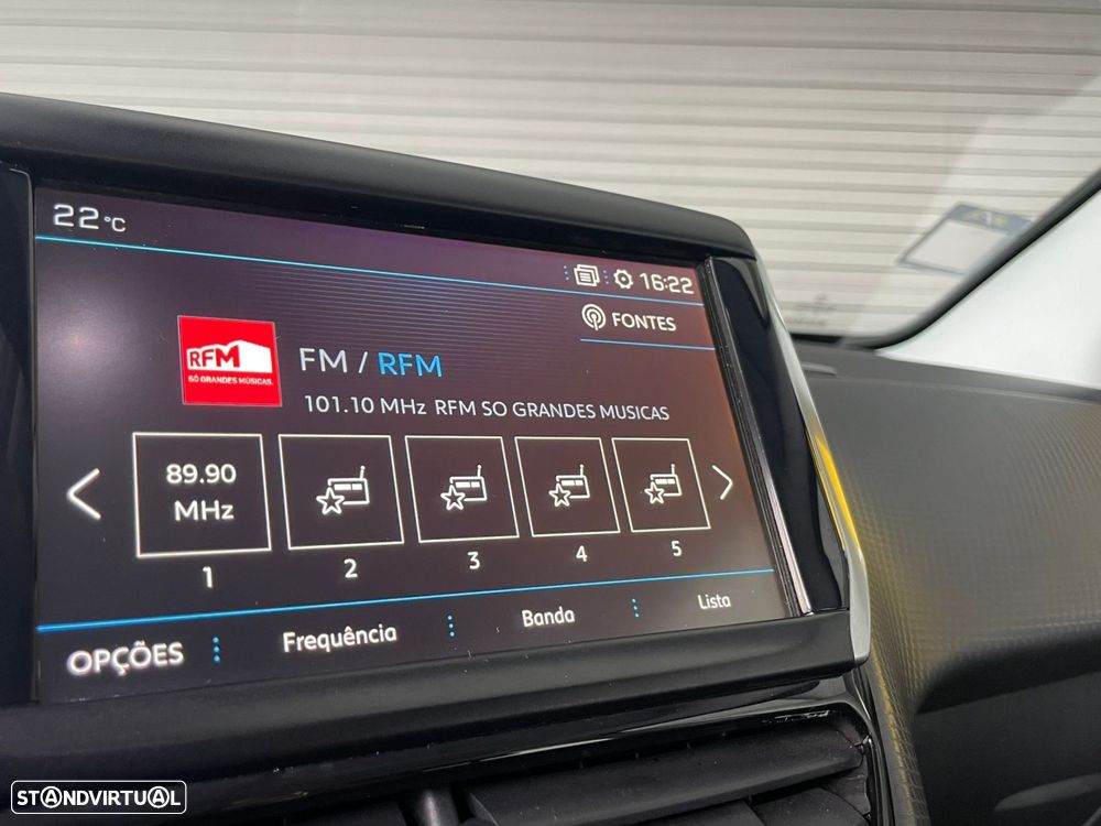 Peugeot 208 1.2 PureTech Allure - 21