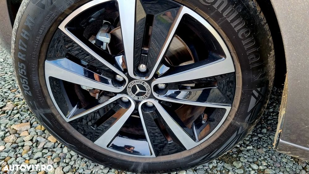 Mercedes-Benz EQT - 7