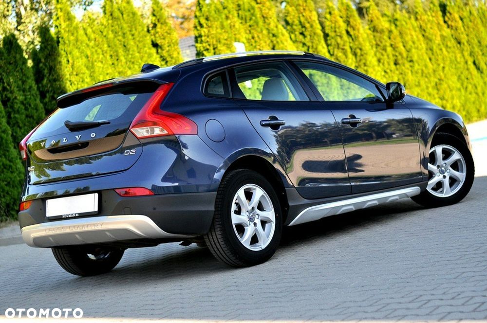 Volvo V40 Cross Country D2 Momentum - 5
