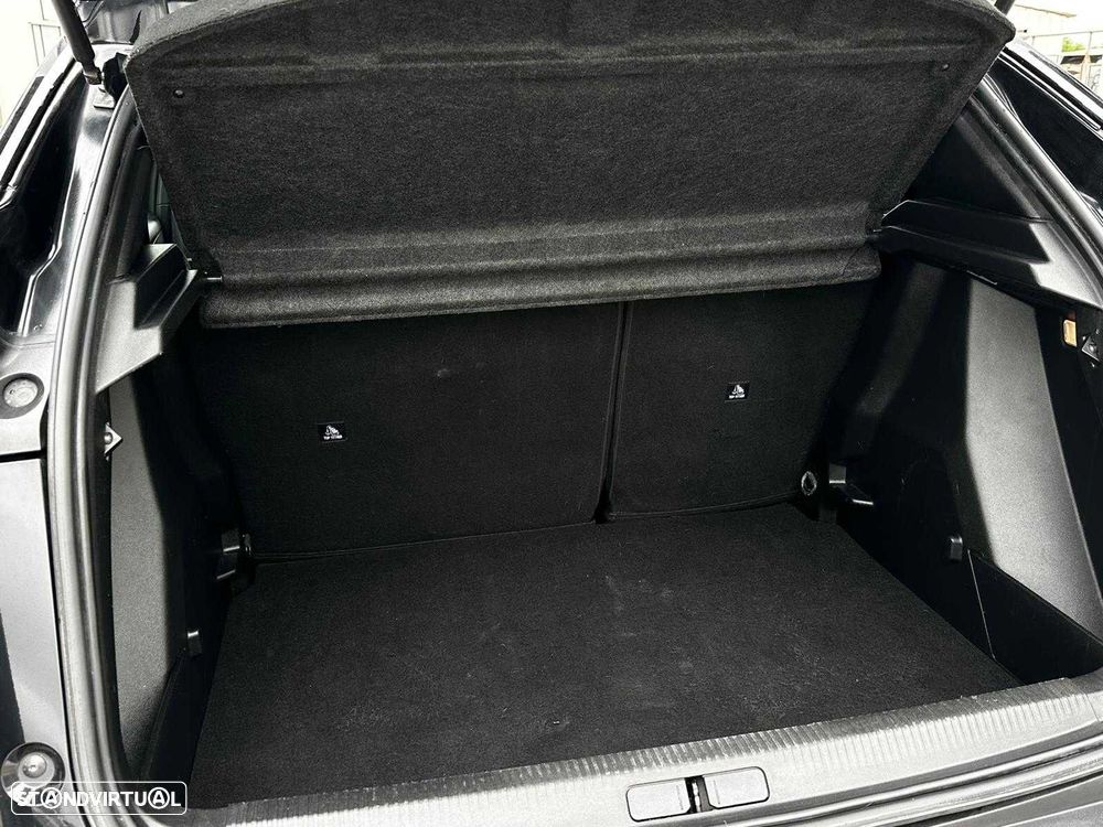 Peugeot 2008 1.2 Style - 20