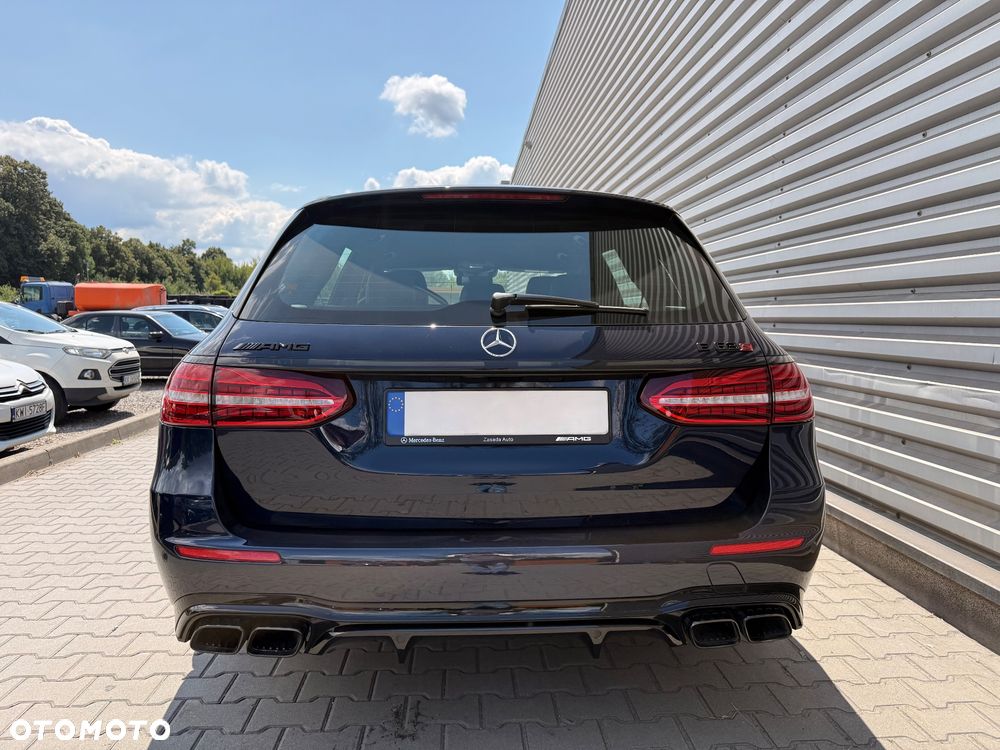 Mercedes-Benz Klasa E AMG 63 S 4Matic+ 9G-TRONIC - 4