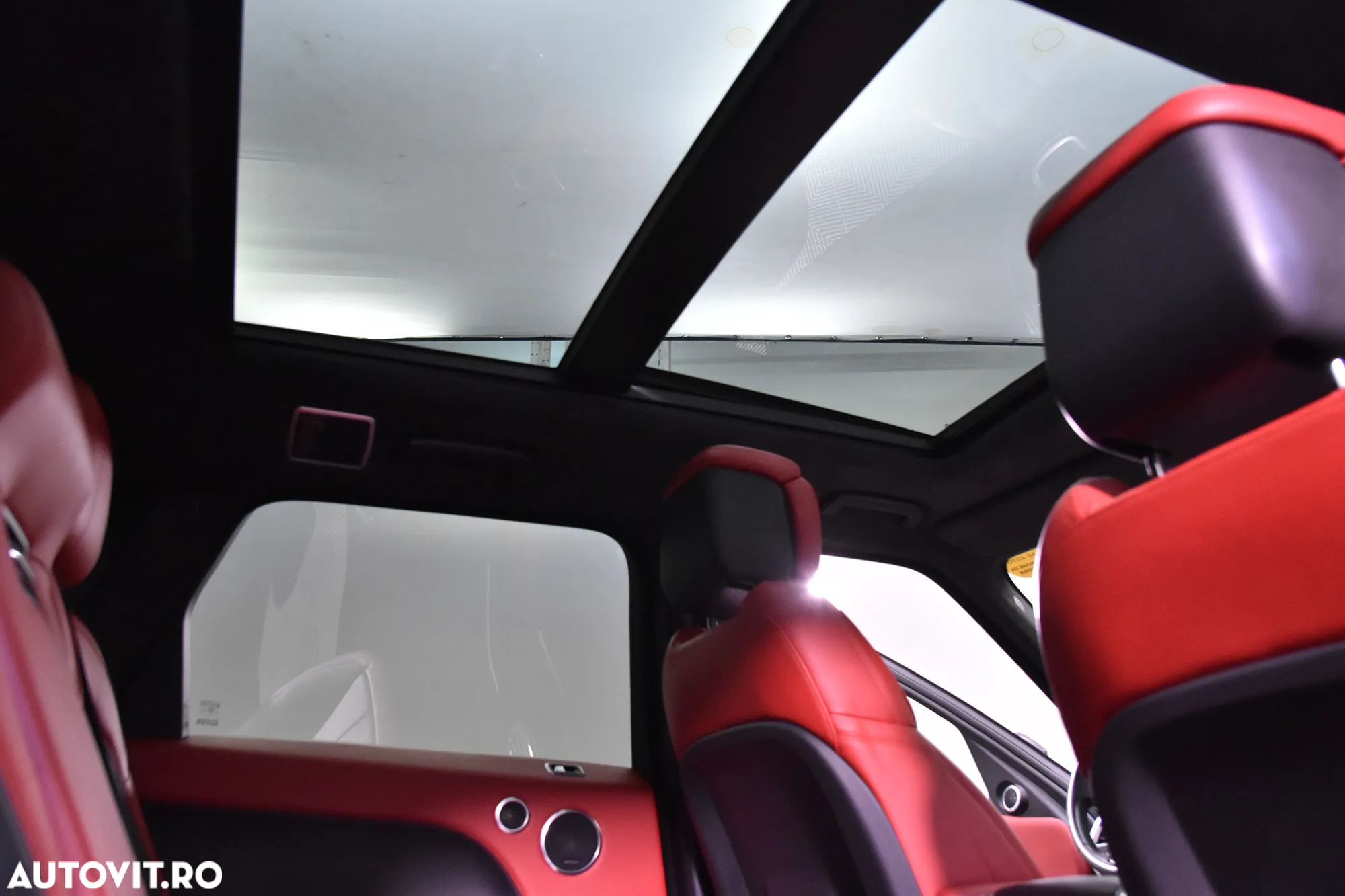 Land Rover Range Rover Sport - 21
