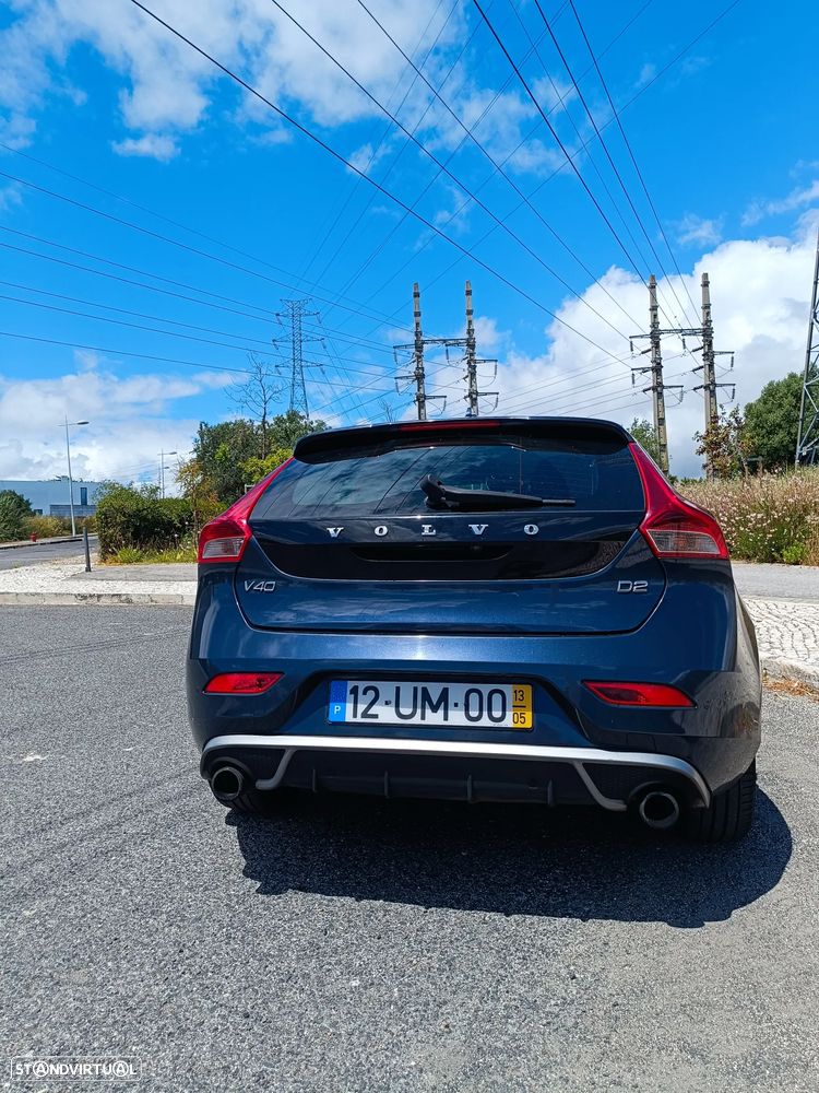 Volvo V40 D2 Momentum - 4