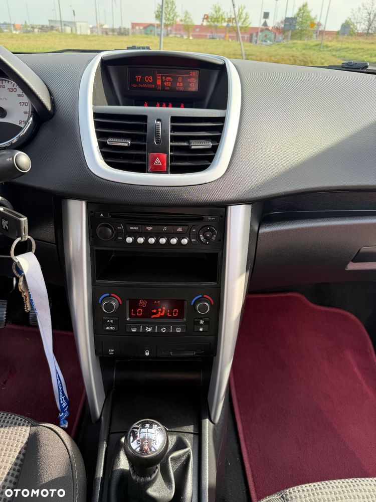Peugeot 207 95 VTi Premium - 11