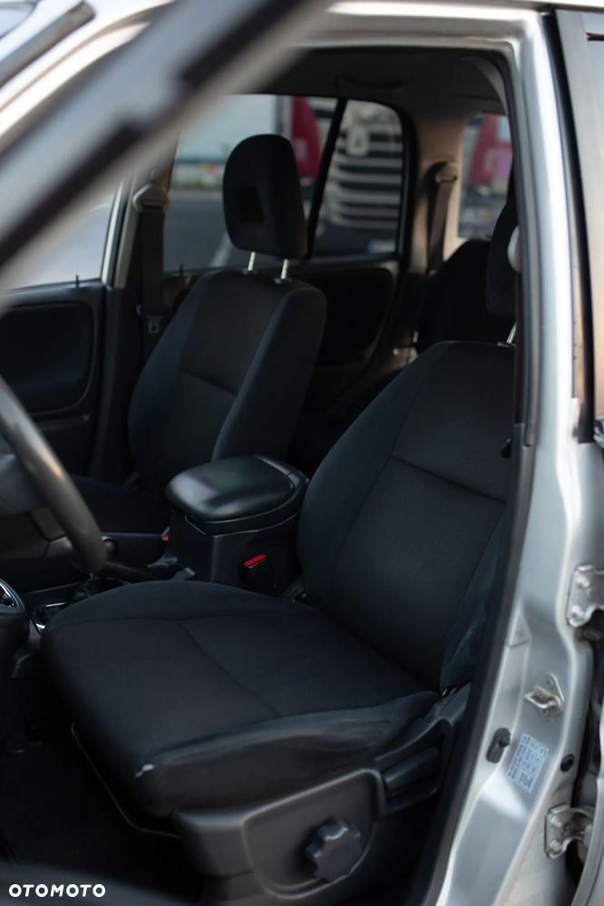 Suzuki Grand Vitara 2.0 HDi - 16