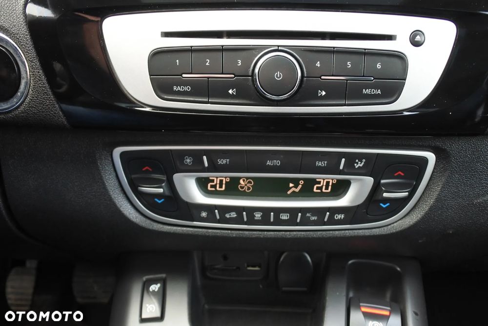 Renault Scenic ENERGY TCe 130 BOSE EDITION - 15