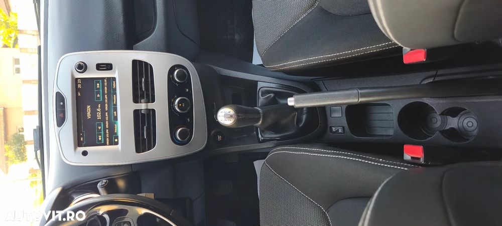 Renault Clio 1.5 dCi 90 FAP Dynamique - 22