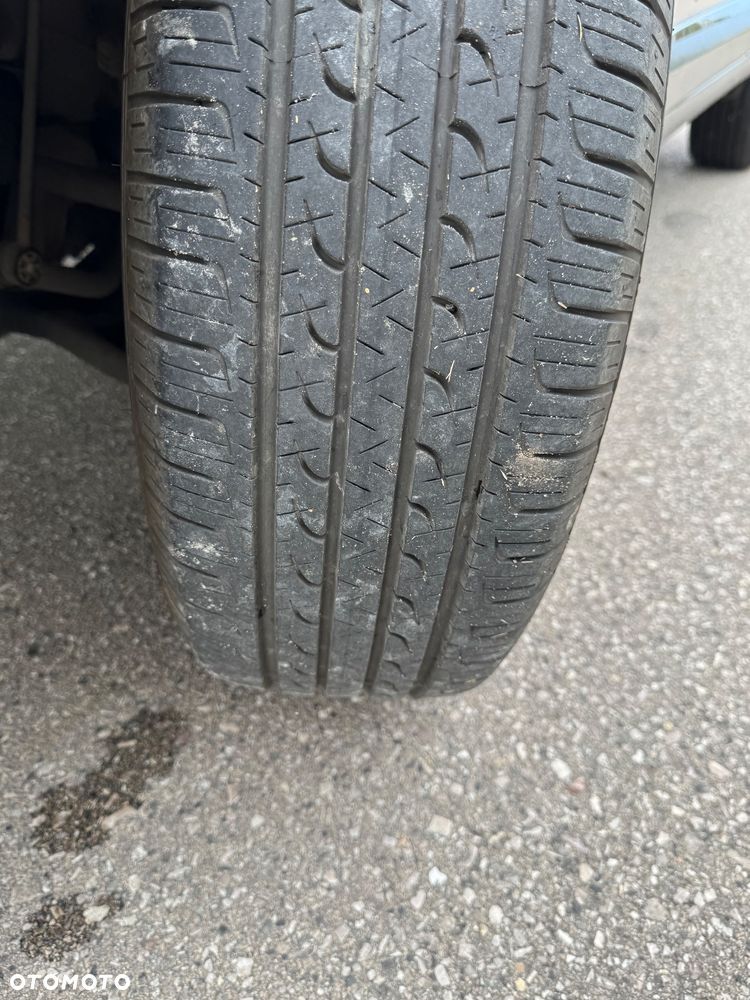 Volkswagen Tiguan - 15