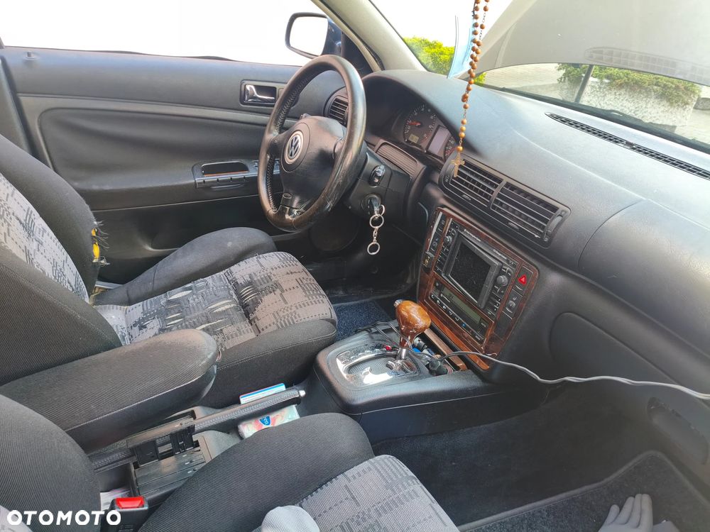 Volkswagen Passat - 3