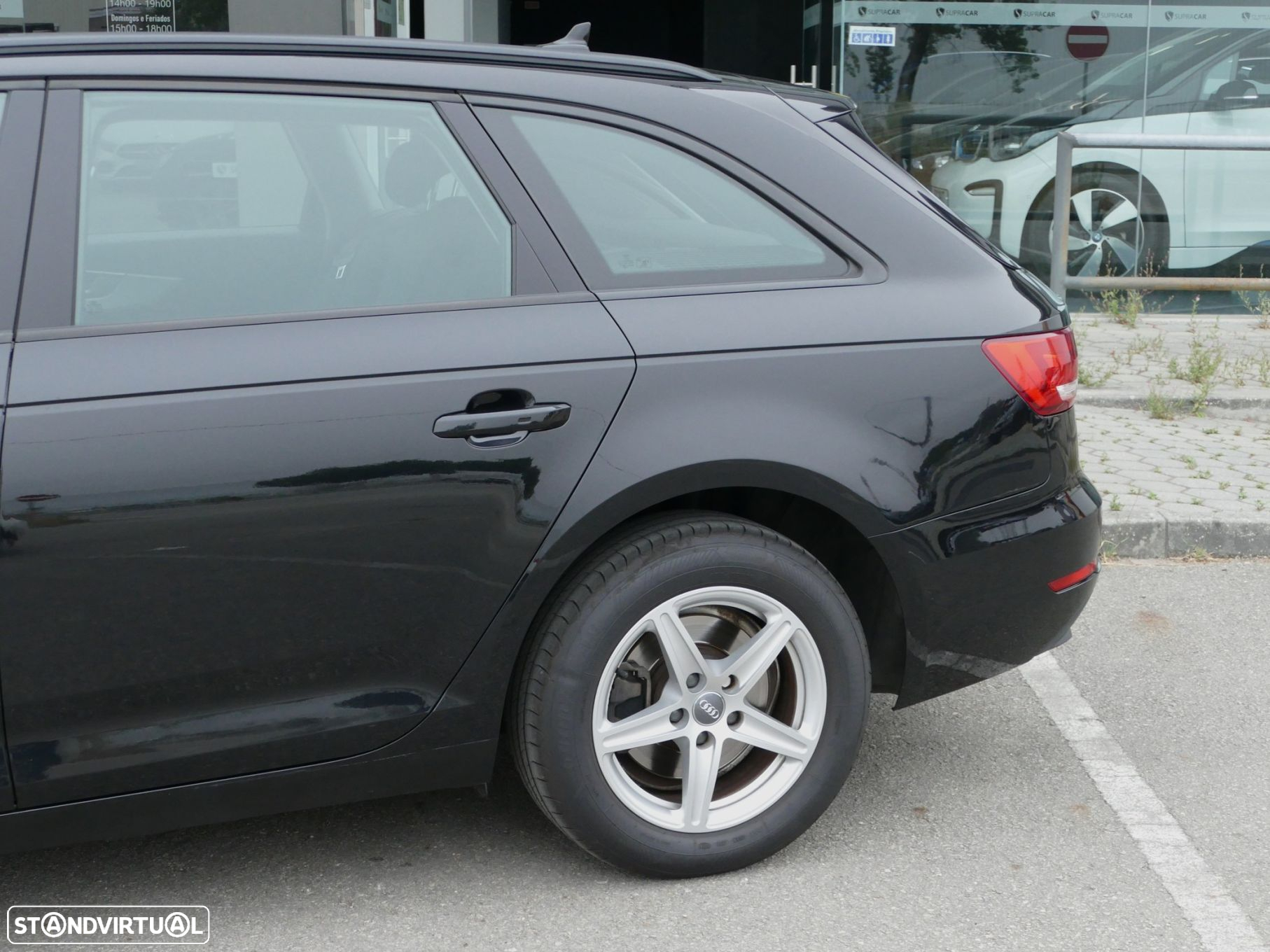 Audi A4 Avant 2.0 TDI Advance - 7